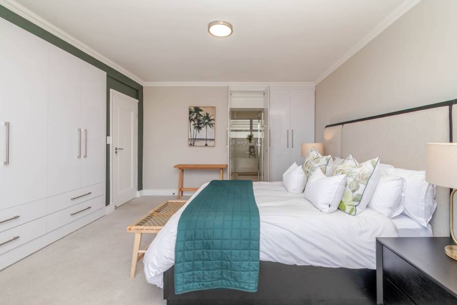 To Let 2 Bedroom Property for Rent in Green Point Western Cape